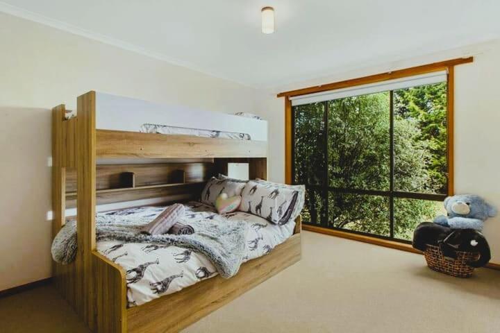 Spacious Modern Home Outstanding Views Sleeps 9 โฮบาร์ต ภายนอก รูปภาพ